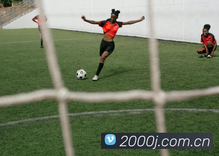 nba训练集锦：揭秘球星背后鲜为人知的刻苦训练日常